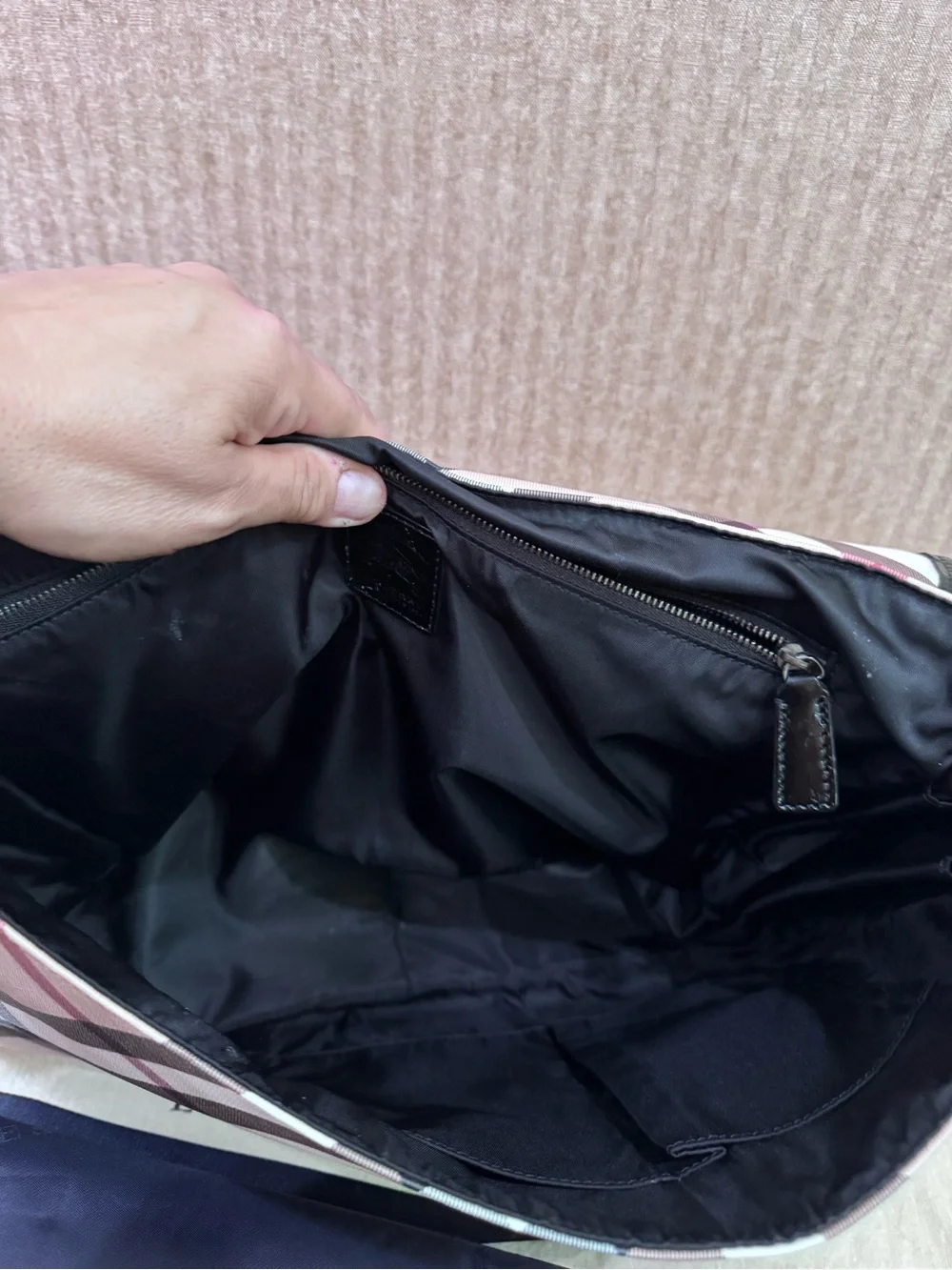 Burberry Check Messenger/diaper Bag